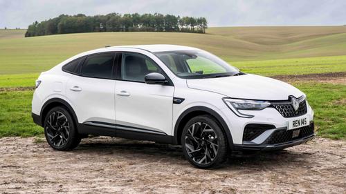 Renault Arkana front/side view