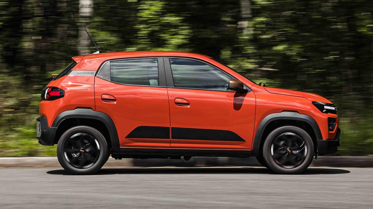 Dacia Spring driving side view