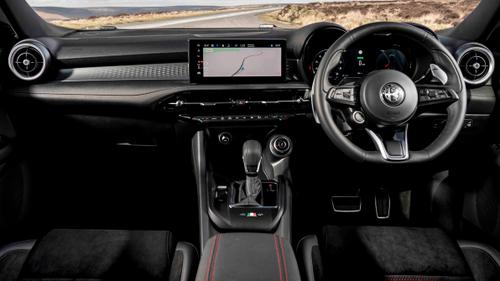 Alfa Romeo Tonale interior