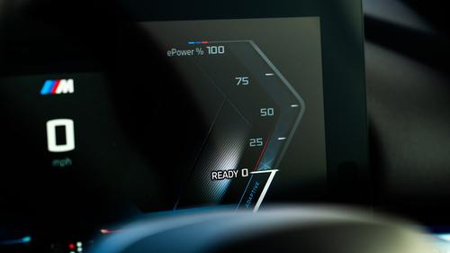 BMW i5 review driver's dials