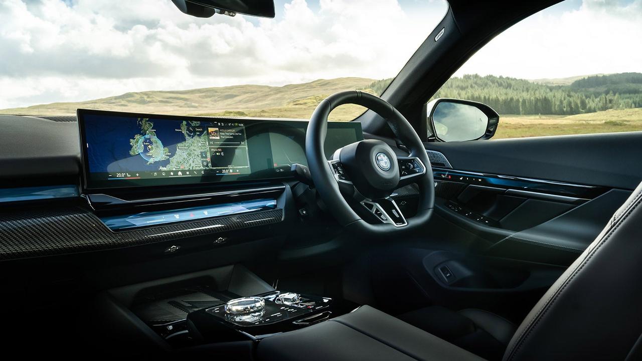 BMW i5 review interior
