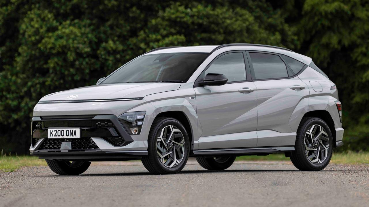 Hyundai Kona front/side view