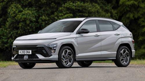 Hyundai Kona front/side view