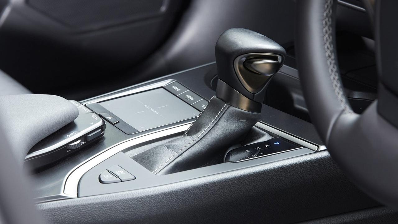 Lexus UX review centre console and gear selector