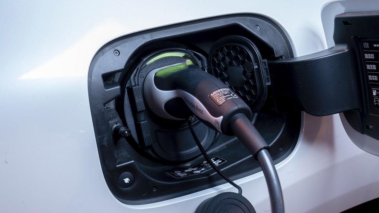 Mercedes EQC review charging port