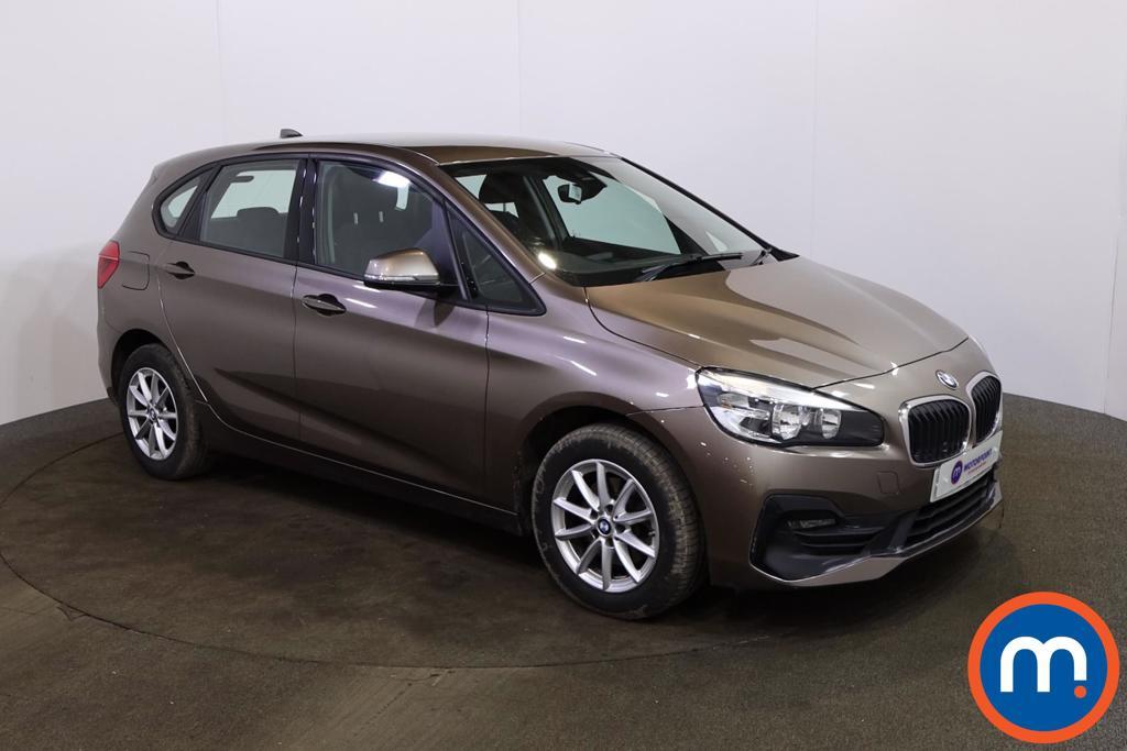 BMW 2 Series SE Manual Petrol Hatchback - Stock Number (1239110) - Passenger side front corner
