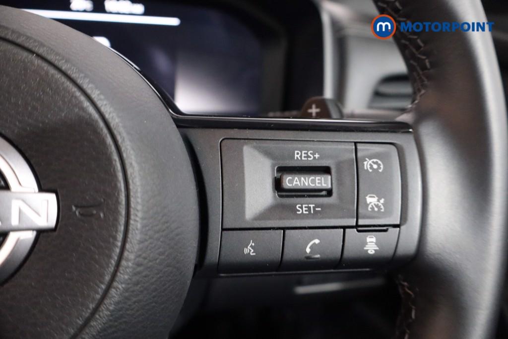 Nissan Qashqai N-Connecta Automatic Petrol SUV - Stock Number (1562340) - 8th supplementary image