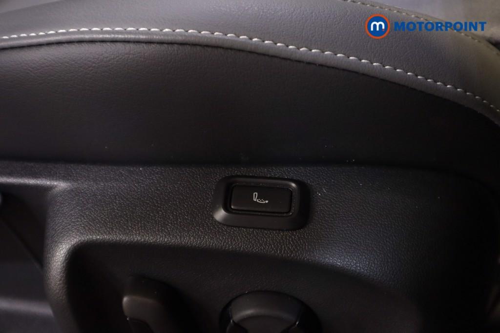 Volkswagen Passat Life Automatic Petrol Plug-In Hybrid Estate - Stock Number (1578393) - 8th supplementary image