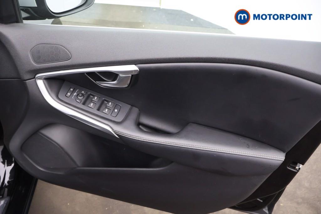 Volvo V40 R Design Manual Diesel Hatchback - Stock Number (1574402) - 8th supplementary image