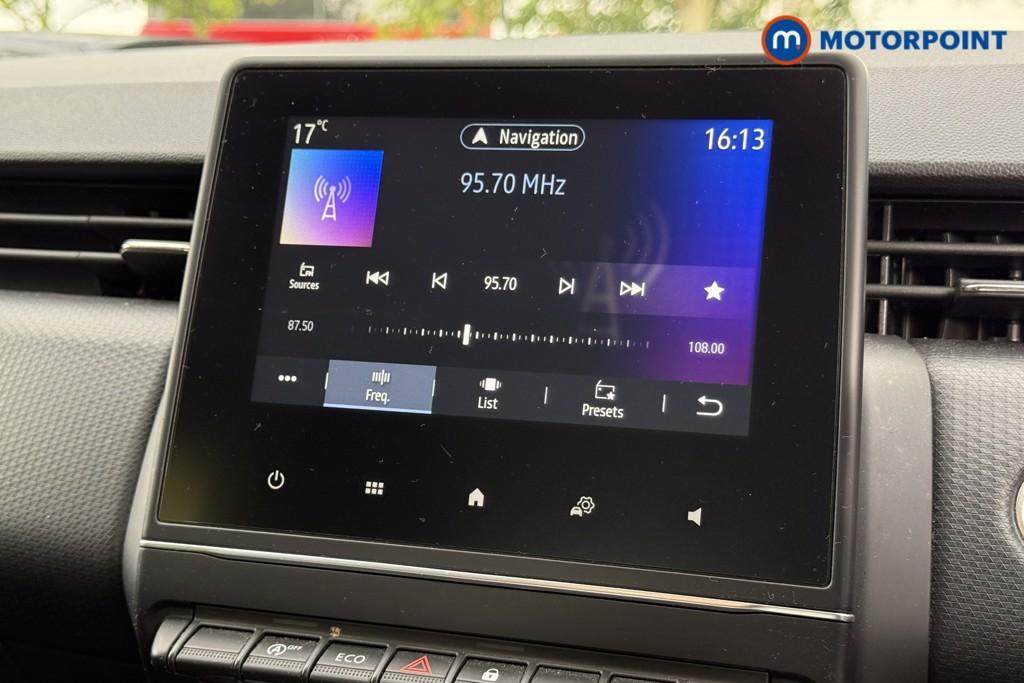 Renault Clio Evolution Manual Petrol Hatchback - Stock Number (1576877) - 8th supplementary image