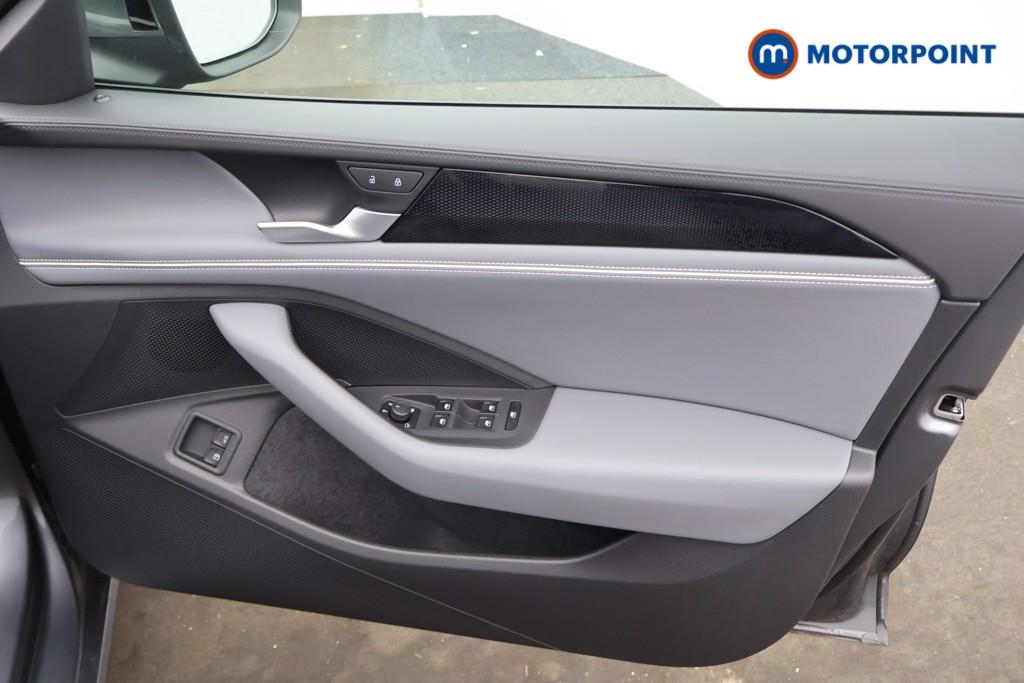 Volkswagen Passat Life Automatic Petrol Plug-In Hybrid Estate - Stock Number (1579902) - 8th supplementary image