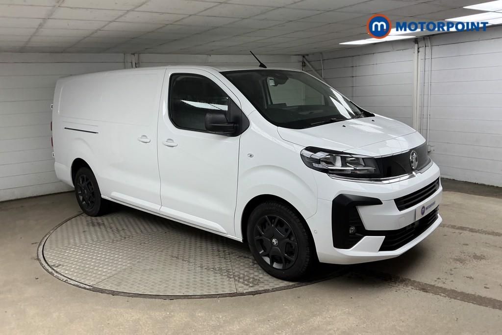 Vauxhall Vivaro PRO Manual Diesel Panel Van - Stock Number (1567137) - Drivers side front corner