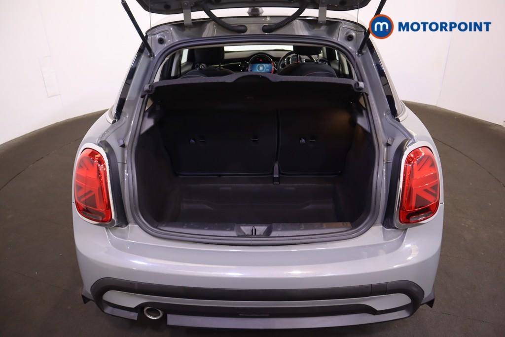 Mini Hatchback Cooper Classic Manual Petrol Hatchback - Stock Number (1578288) - 8th supplementary image