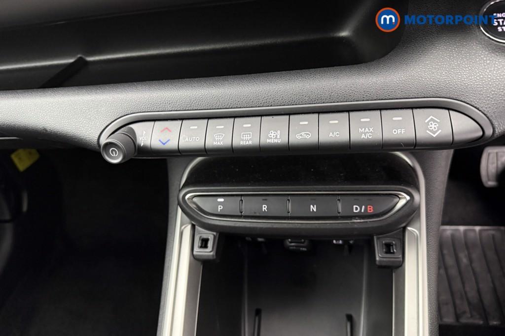 Jeep Avenger Summit Automatic Electric SUV - Stock Number (1584655) - 8th supplementary image