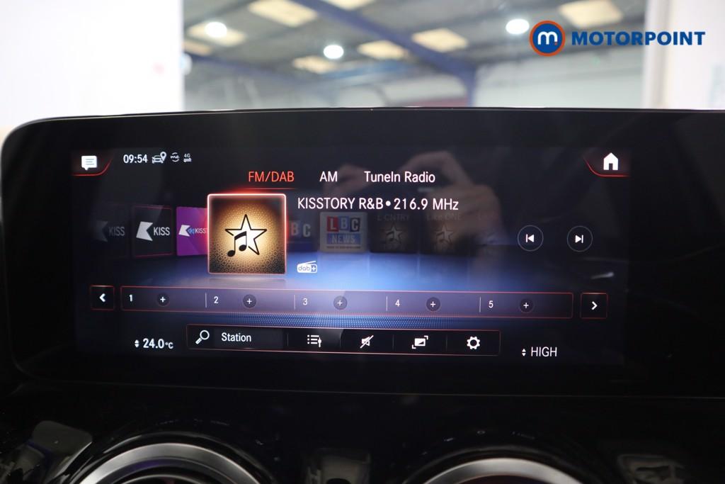 Mercedes-Benz GLA Exclusive Edition Automatic Petrol Plug-In Hybrid SUV - Stock Number (1586743) - 8th supplementary image