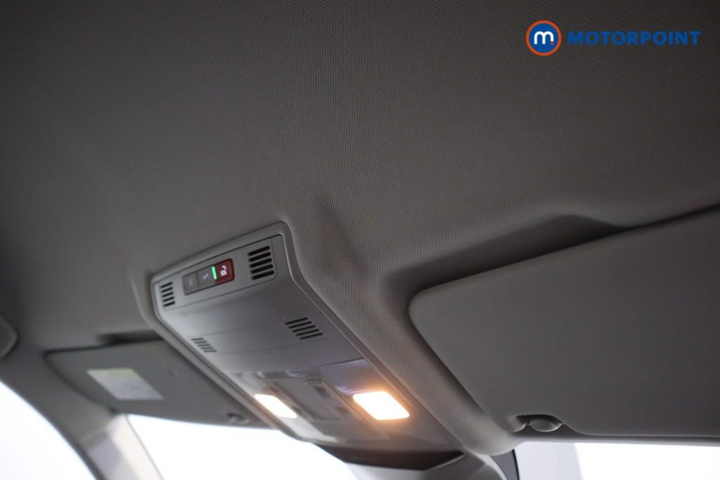 Volkswagen T-Roc Life Manual Petrol SUV - Stock Number (1584012) - 8th supplementary image