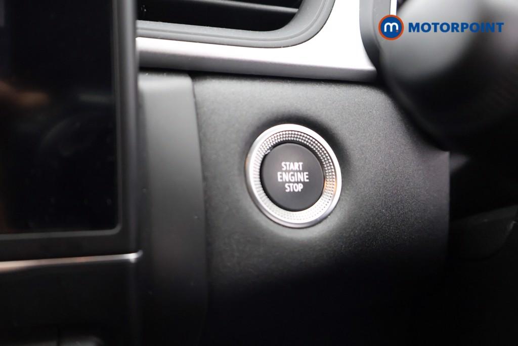 Renault Captur Iconic Edition Manual Petrol SUV - Stock Number (1574752) - 8th supplementary image