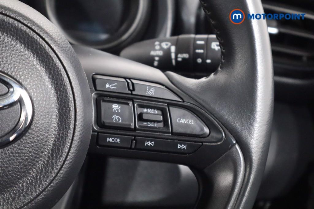 Toyota Yaris Design Automatic Petrol-Electric Hybrid Hatchback - Stock Number (1586773) - 8th supplementary image