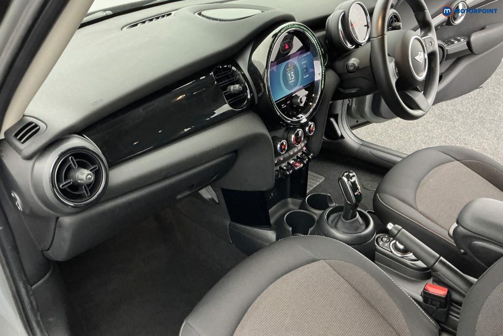 Mini Hatchback Cooper Classic Automatic Petrol Hatchback - Stock Number (1577138) - 8th supplementary image