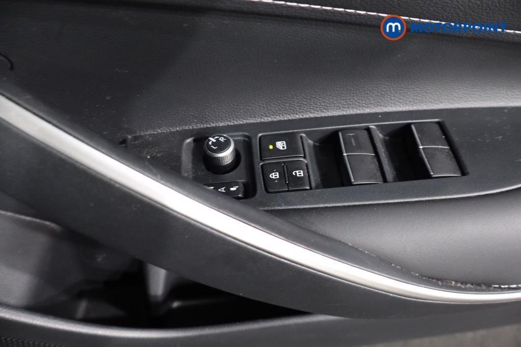 Toyota Corolla Design Automatic Petrol-Electric Hybrid Estate - Stock Number (1586404) - 8th supplementary image