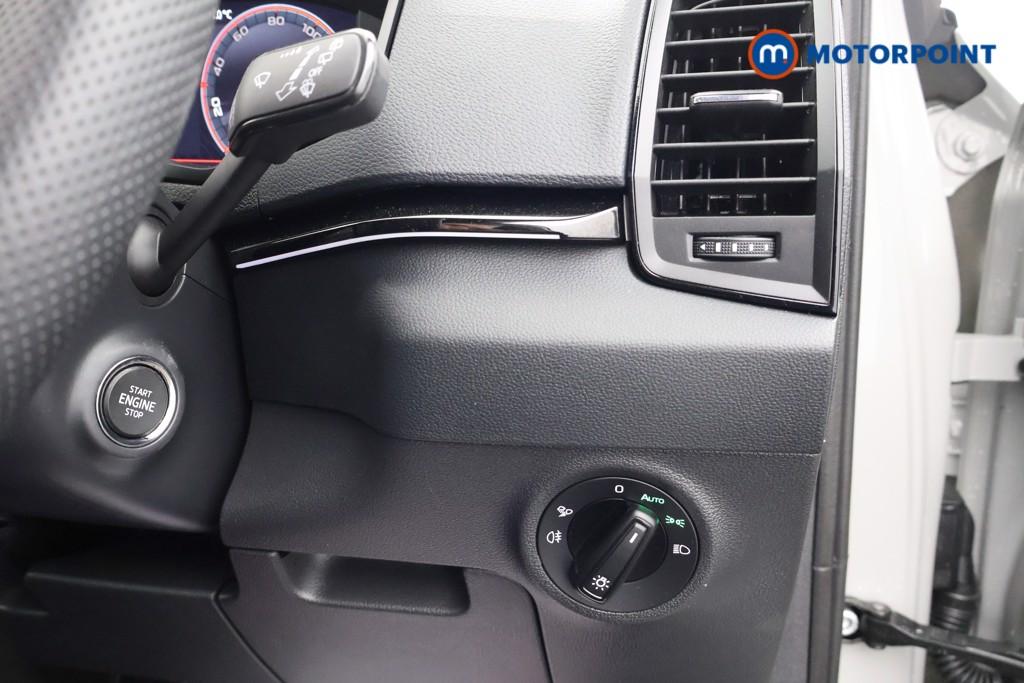 Skoda Karoq Sportline Edition Manual Petrol SUV - Stock Number (1585884) - 8th supplementary image