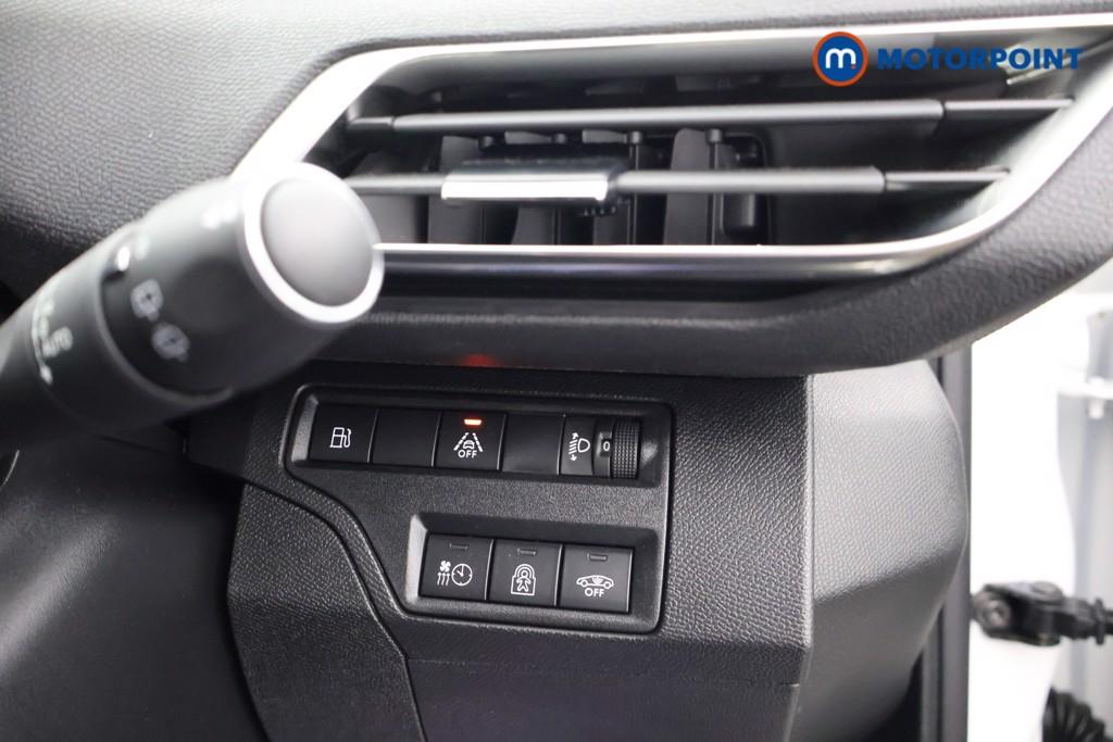 Peugeot 3008 Active Premium-Plus Automatic Petrol Plug-In Hybrid SUV - Stock Number (1585879) - 8th supplementary image