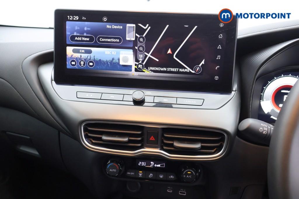 Nissan Juke N-Connecta Automatic Petrol SUV - Stock Number (1588656) - 8th supplementary image