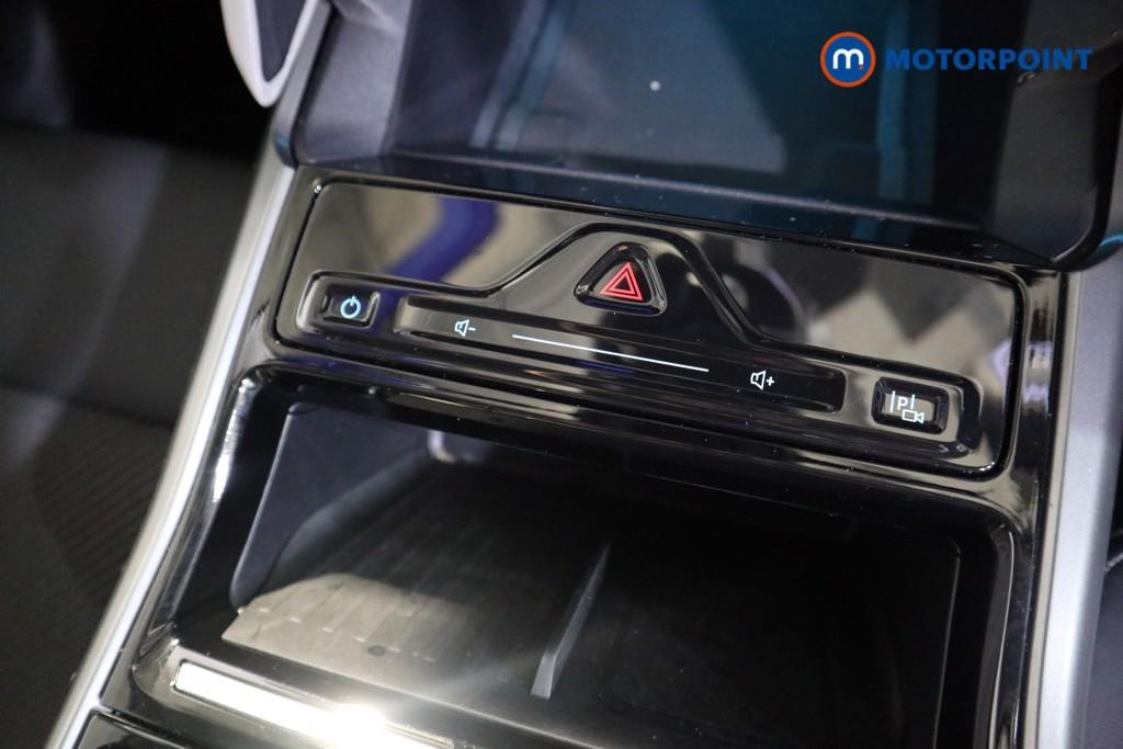 Ford Explorer Select Automatic Electric SUV - Stock Number (1586213) - 8th supplementary image