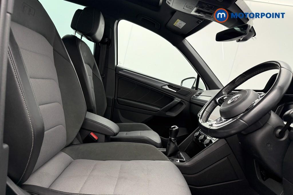 Volkswagen Tiguan R-Line Tech Manual Diesel SUV - Stock Number (1587854) - 8th supplementary image