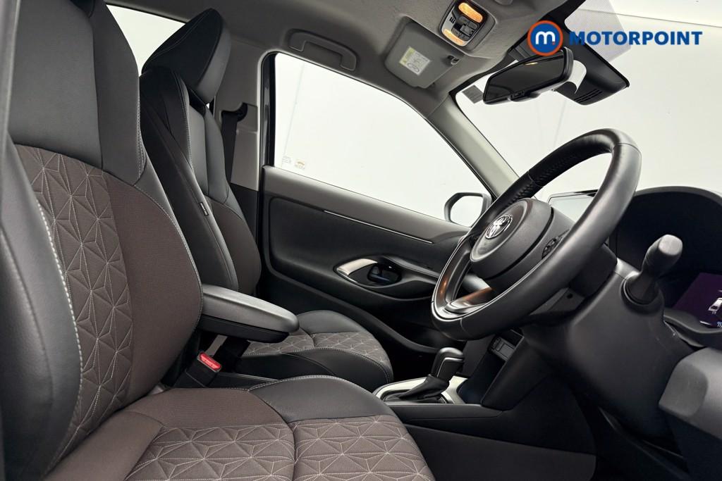 Toyota Yaris Cross Excel Automatic Petrol-Electric Hybrid Estate - Stock Number (1591077) - 8th supplementary image