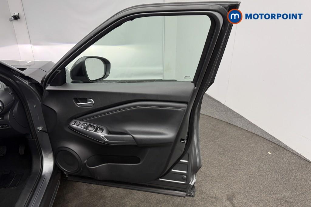 Nissan Juke N-Connecta Automatic Petrol SUV - Stock Number (1590215) - 18th supplementary image