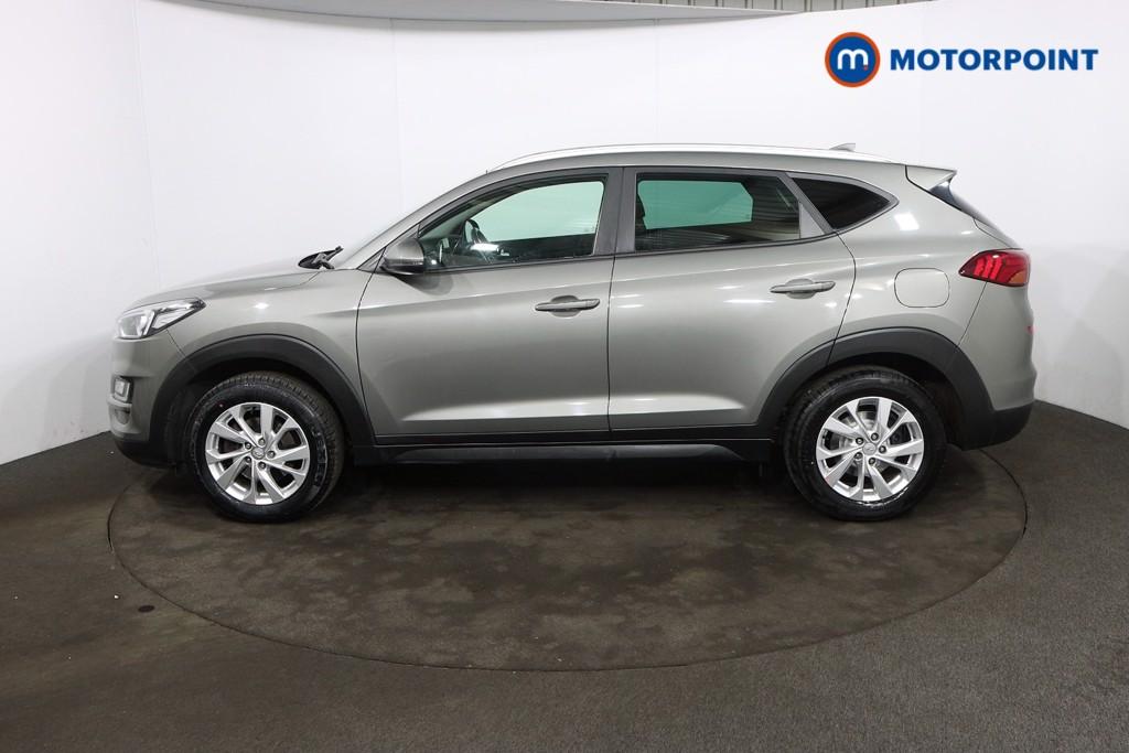 Hyundai Tucson Se Nav Manual Petrol SUV - Stock Number (1579489) - Passenger side