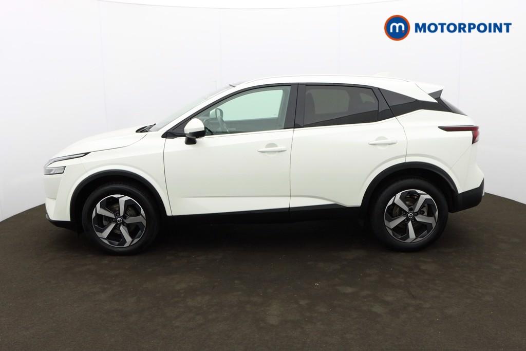 Nissan Qashqai Premiere Edition Manual Petrol SUV - Stock Number (1587747) - Passenger side