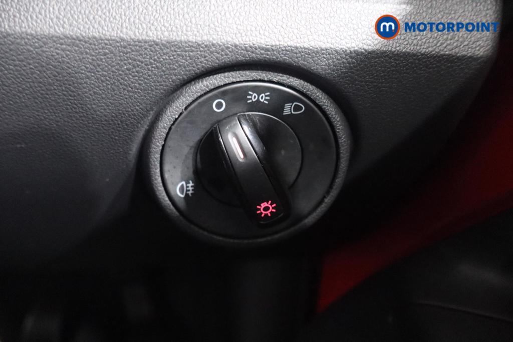 Volkswagen UP Move Up Manual Petrol Hatchback - Stock Number (1590594) - 8th supplementary image