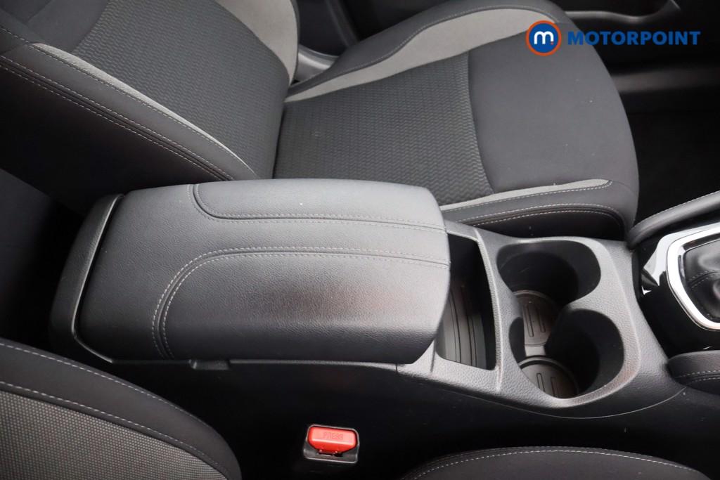 Nissan Qashqai Acenta Premium Automatic Petrol SUV - Stock Number (1589463) - 8th supplementary image