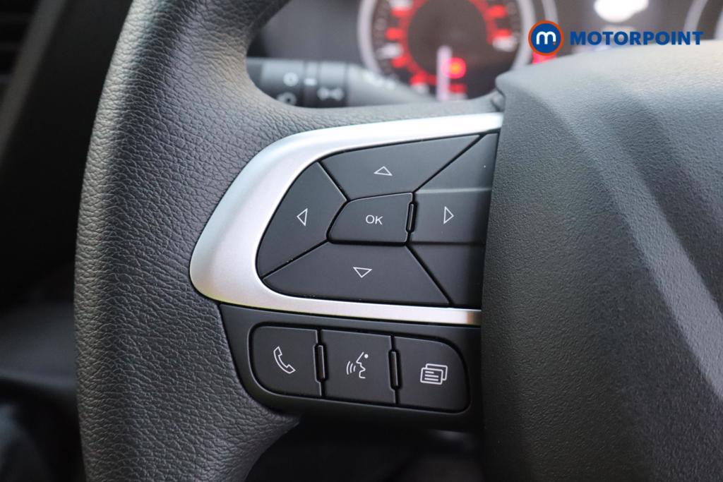 Iveco Daily Business Manual Diesel High Volume-High Roof Van - Stock Number (1597400) - Rear bumper