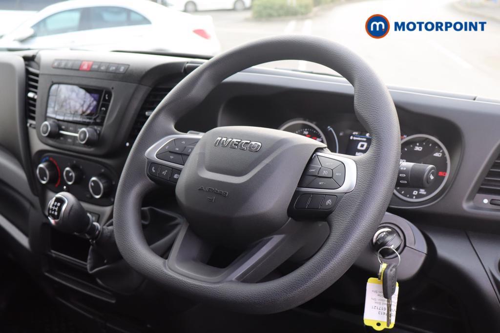 Iveco Daily Business Manual Diesel High Volume-High Roof Van - Stock Number (1597413) - Front bumper