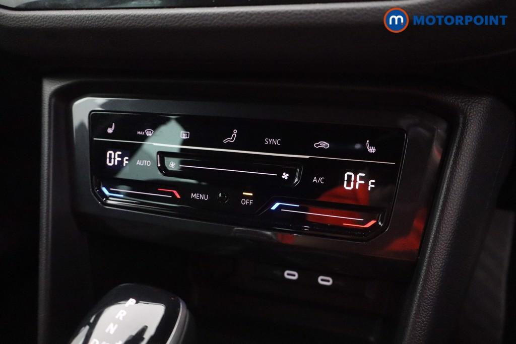 Volkswagen Tiguan R-Line Automatic Petrol SUV - Stock Number (1597834) - 8th supplementary image