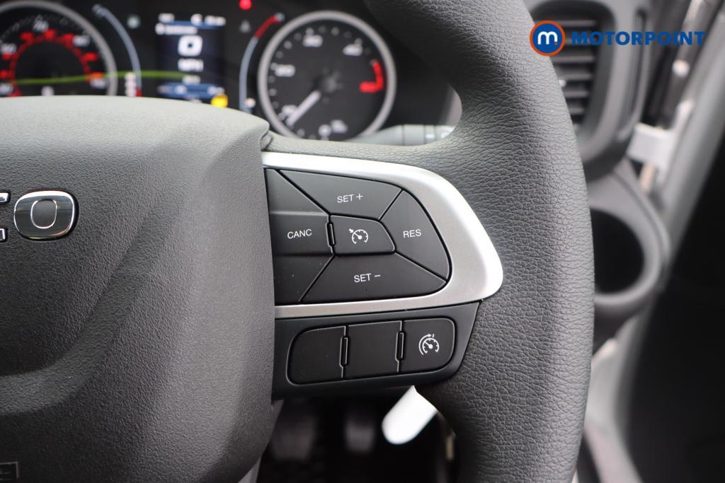 Iveco Daily Business Manual Diesel High Volume-High Roof Van - Stock Number (1597398) - Rear bumper