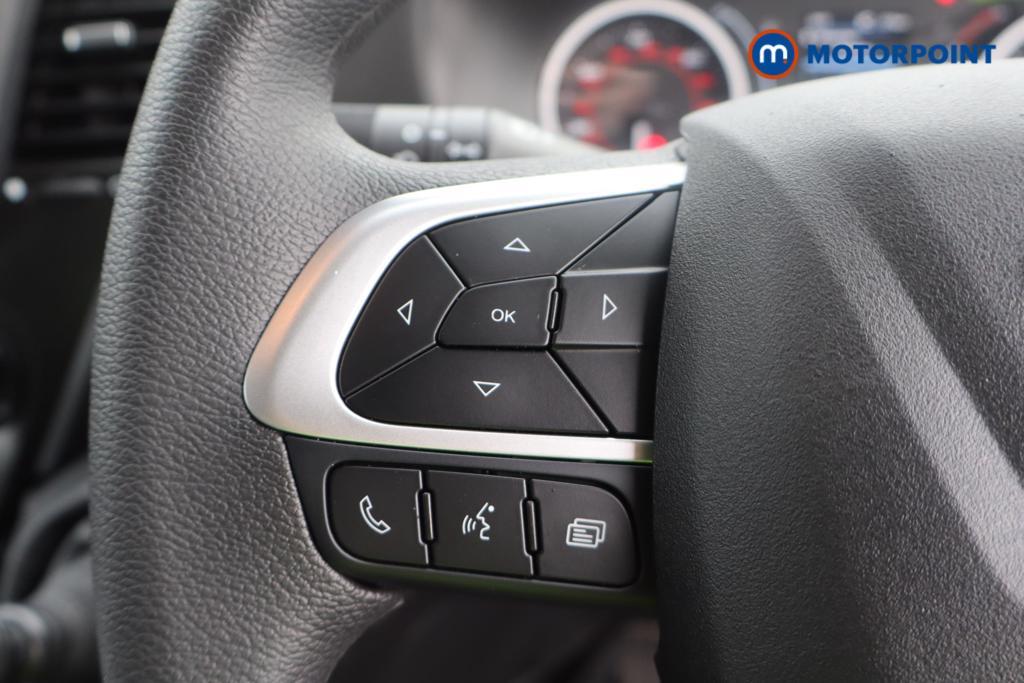 Iveco Daily Business Manual Diesel High Volume-High Roof Van - Stock Number (1597403) - Rear bumper