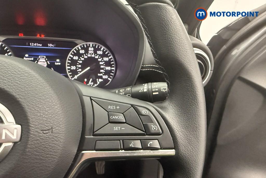 Nissan Juke N-Connecta Manual Petrol SUV - Stock Number (1601592) - 8th supplementary image