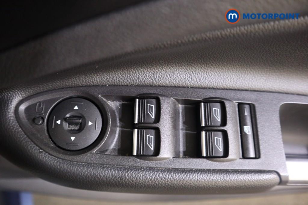 Ford Kuga St-Line Manual Petrol SUV - Stock Number (1602920) - 8th supplementary image