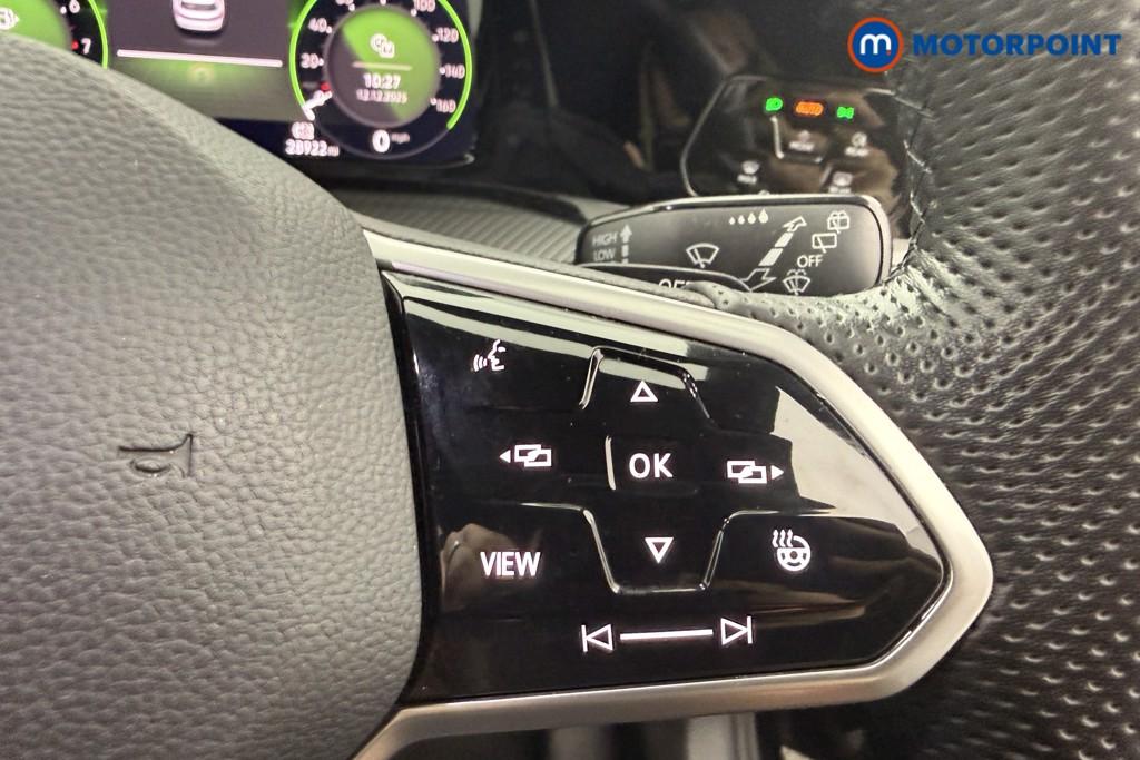 Volkswagen Golf R-Line Automatic Petrol Hatchback - Stock Number (1602506) - 8th supplementary image
