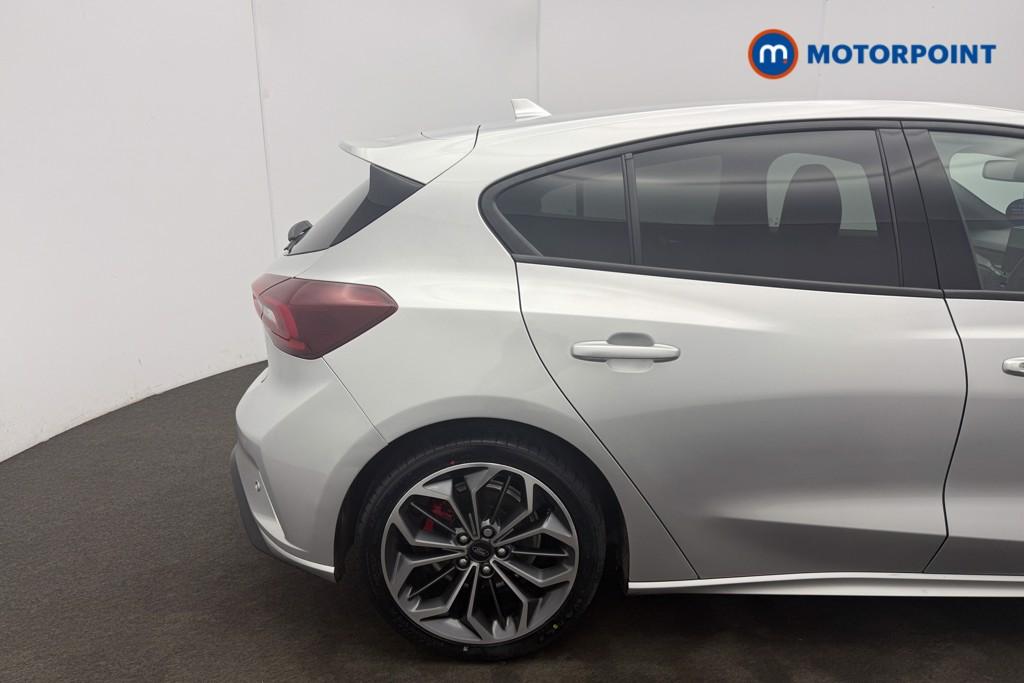 Ford Focus St-Line X Manual Petrol Hatchback - Stock Number (1600420) - 8th supplementary image