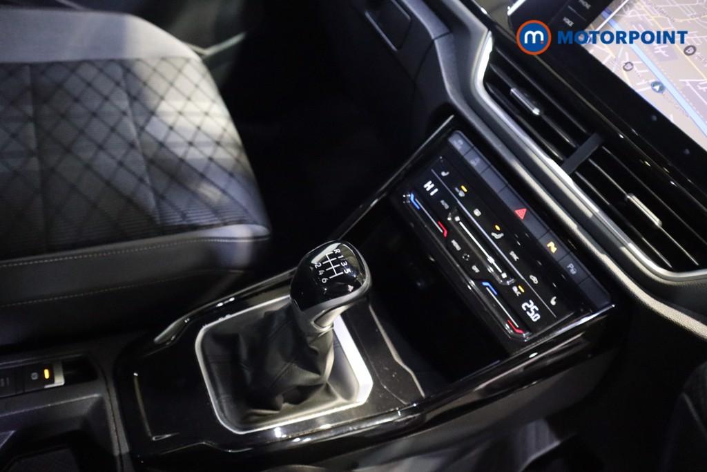 Volkswagen T-Roc R-Line Manual Diesel SUV - Stock Number (1602861) - 8th supplementary image