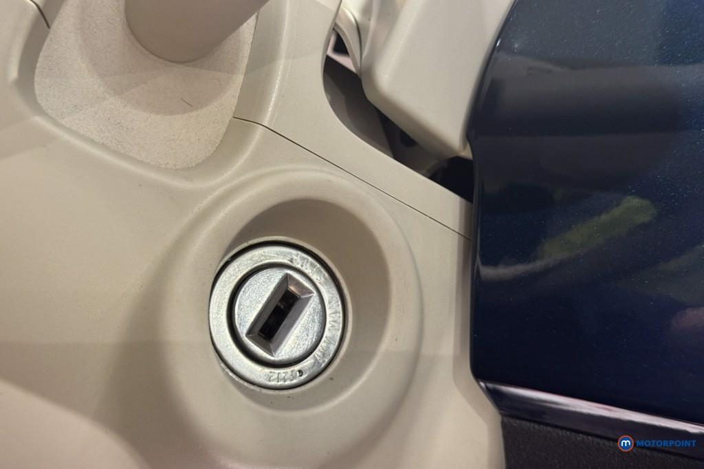 Fiat 500 Dolcevita Manual Petrol Hatchback - Stock Number (1603860) - 8th supplementary image