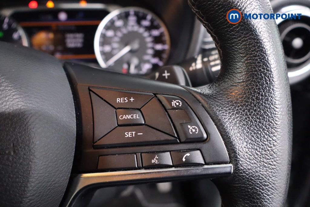 Nissan Juke N-Connecta Automatic Petrol SUV - Stock Number (1605436) - 8th supplementary image