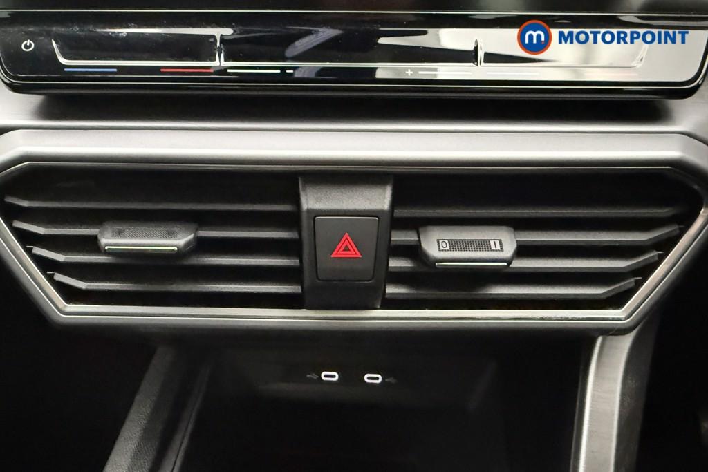 Seat Leon FR Manual Petrol Hatchback - Stock Number (1602265) - 8th supplementary image