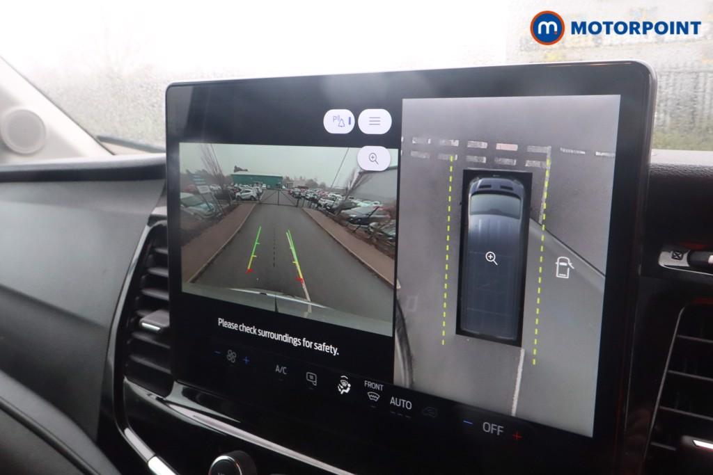 Ford Transit Limited Automatic Diesel Medium Roof Van - Stock Number (1605117) - 8th supplementary image