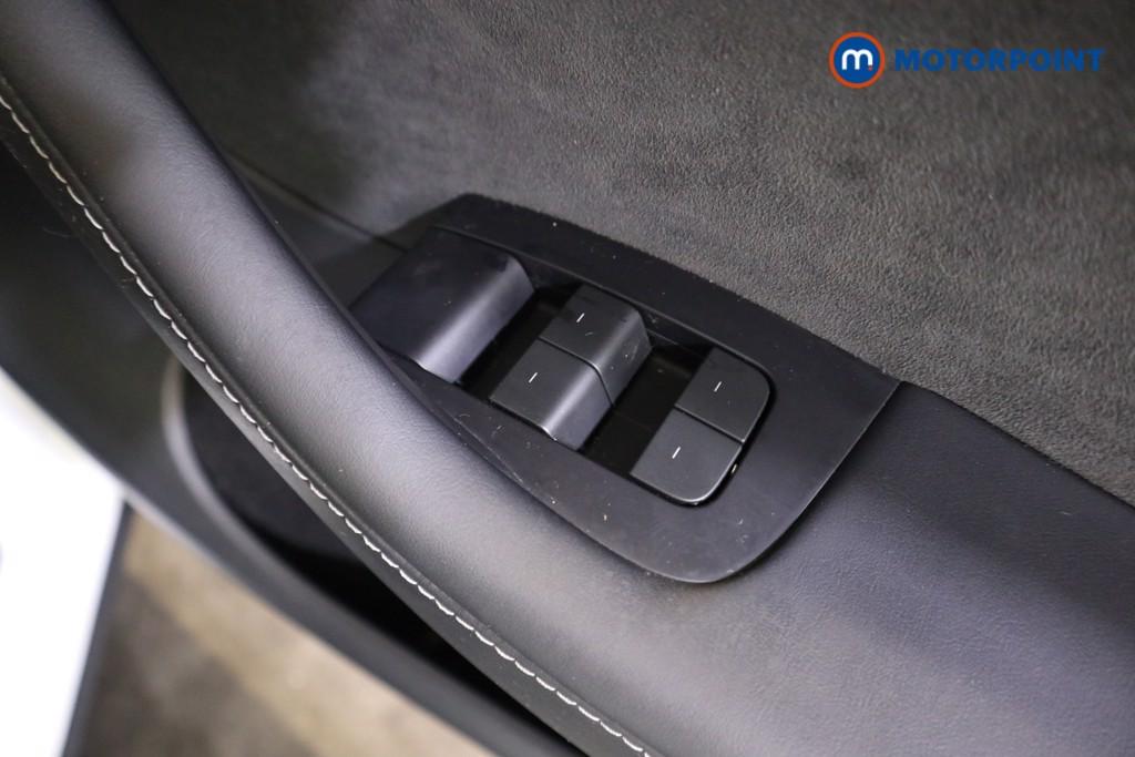 Tesla Model Y Long Range Automatic Electric SUV - Stock Number (1611851) - 8th supplementary image